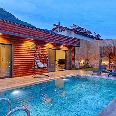Villa Private Detached With Swimming Pool In Inlice,